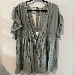 NWT!! Flawless Sage Green Deep V-Neck Flowy Summer Mini Dress